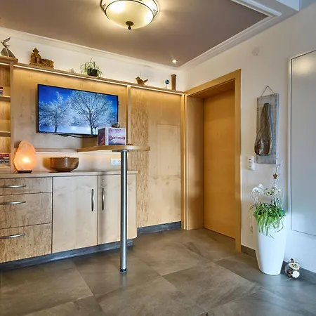 Aparthotel Garni Tirol 4*