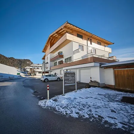 Garni Tirol Aparthotel 4*