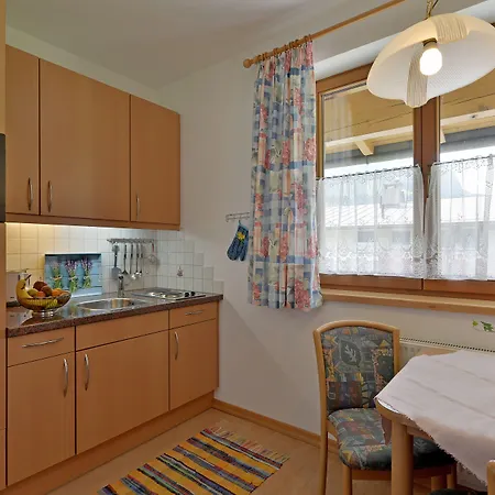 Garni Tirol Aparthotel 4*