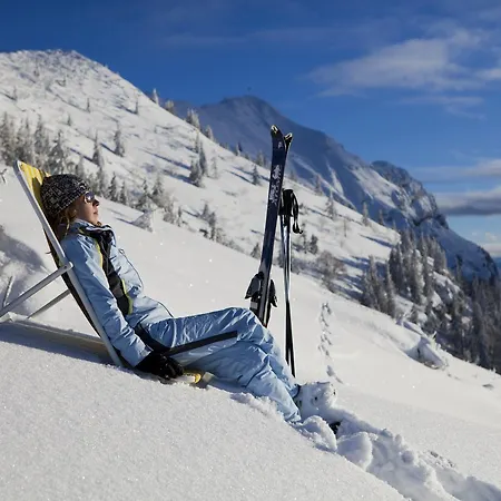 Garni Tirol 4*