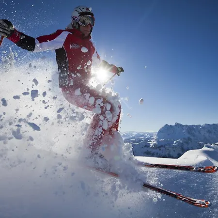 Aparthotel Garni Tirol 4*