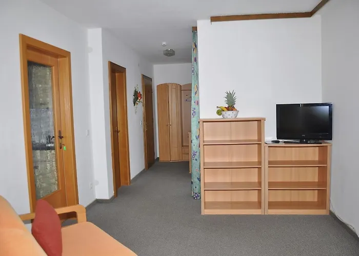 Garni Tirol Lägenhetshotell 4*