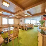 Garni Tirol Aparthotel 4*