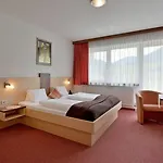 Aparthotel Garni Tirol