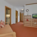 غارني تيرول 4*