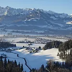 Aparthotel Garni Tirol 4*
