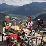 Apartmanhotel Garni Tirol 4*