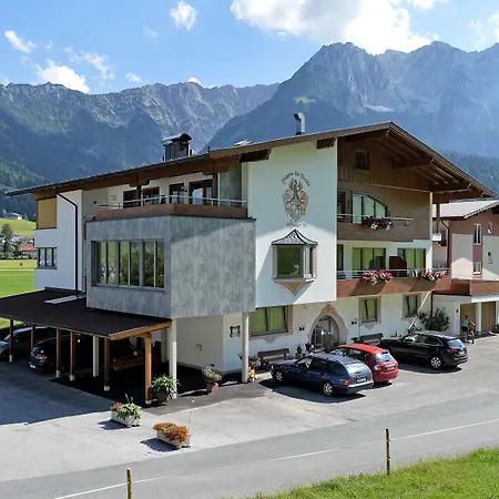 Garni Tirol Aparthotel